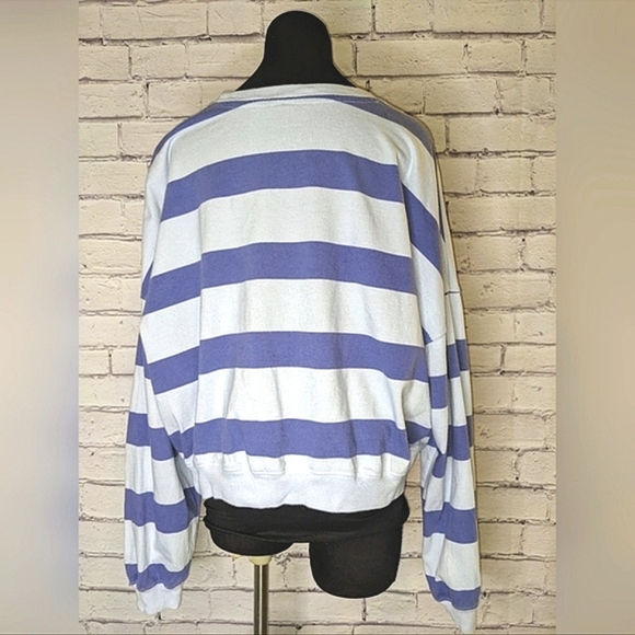 CHAMPION Cropped Oversized Sweater - Picture 4 of 13